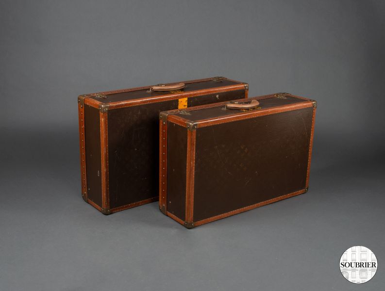 Two Louis Vuitton suitcase
