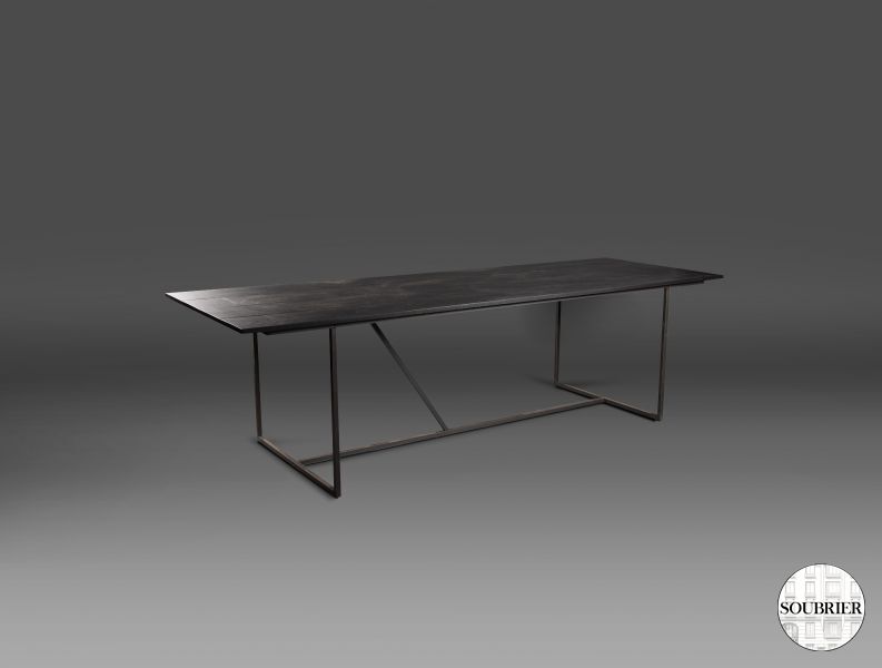 Grande table rectangulaire