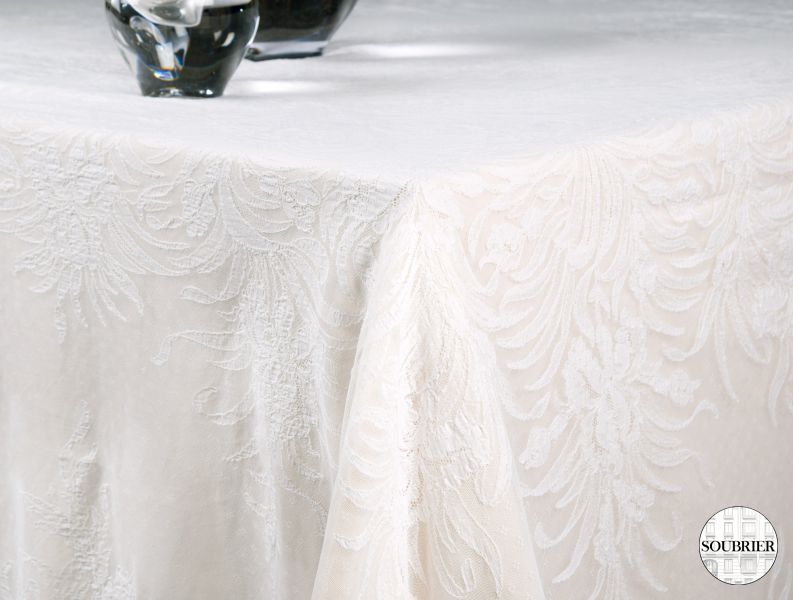 Nappe en dentelle