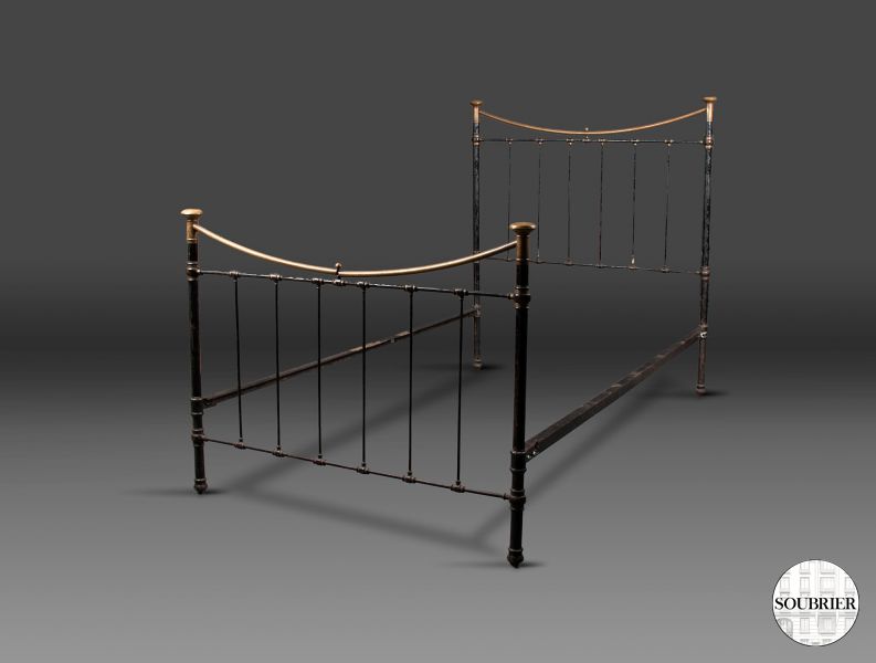 Bed black bars