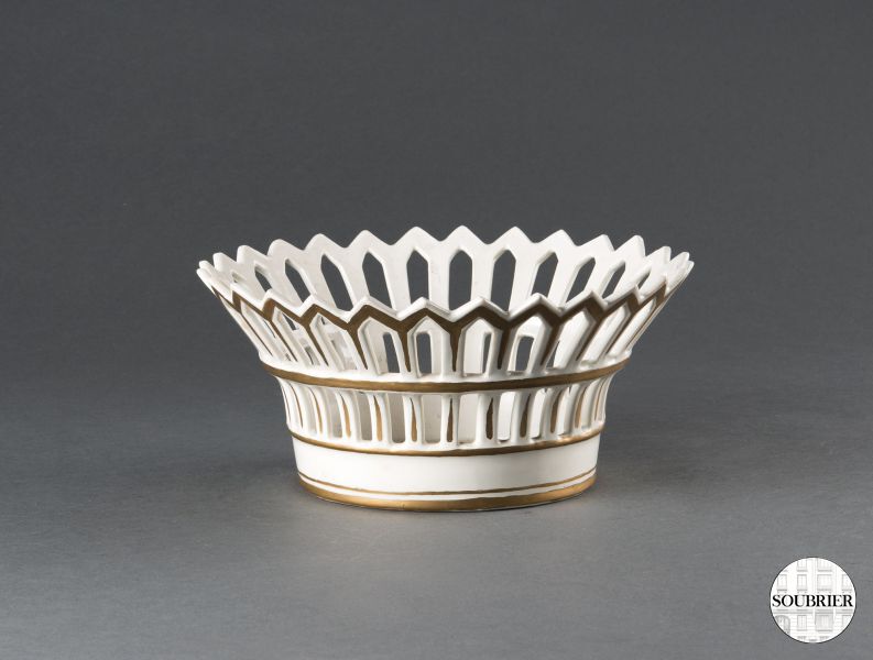 Openwork porcelain bowl