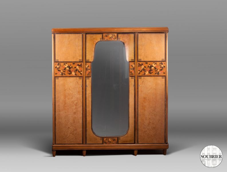 Jallot mirror maple wardrobe