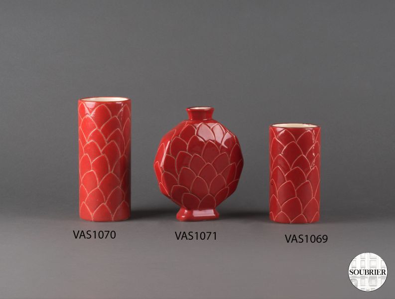 Vases à écailles rouge