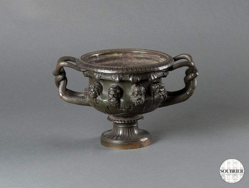Coupe à l'antique en bronze