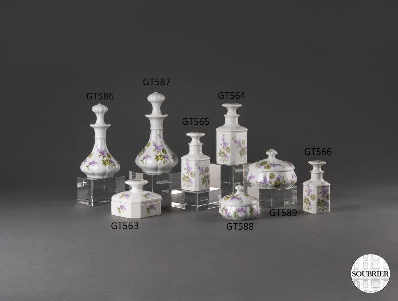 Garniture de toilette porcelaine