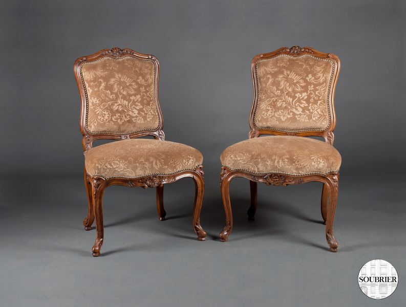 Chaises brunes Louis XV