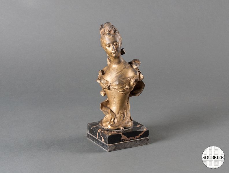 Buste de femme 1900 en bronze