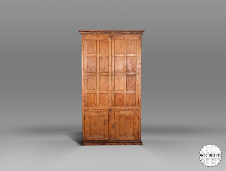 Spanish cabinet