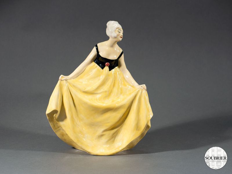 Statuette femme à la