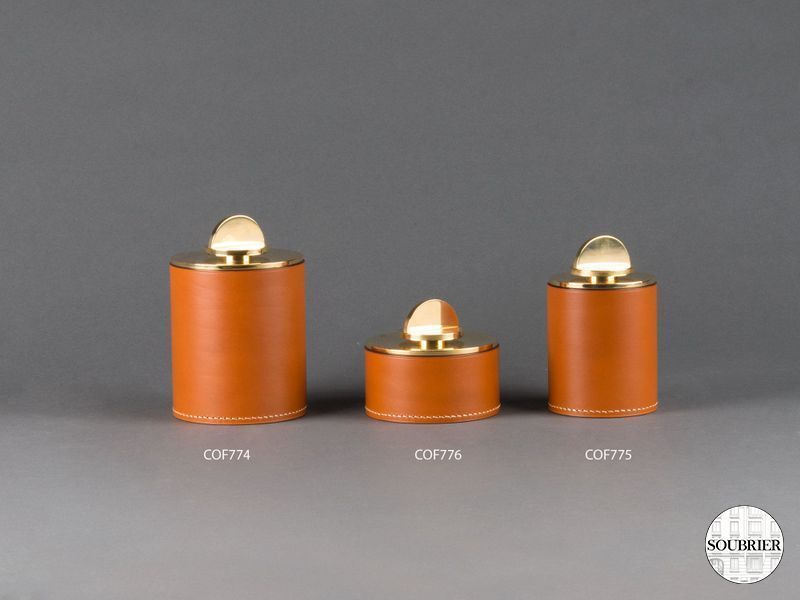 3 round cognac leather boxes