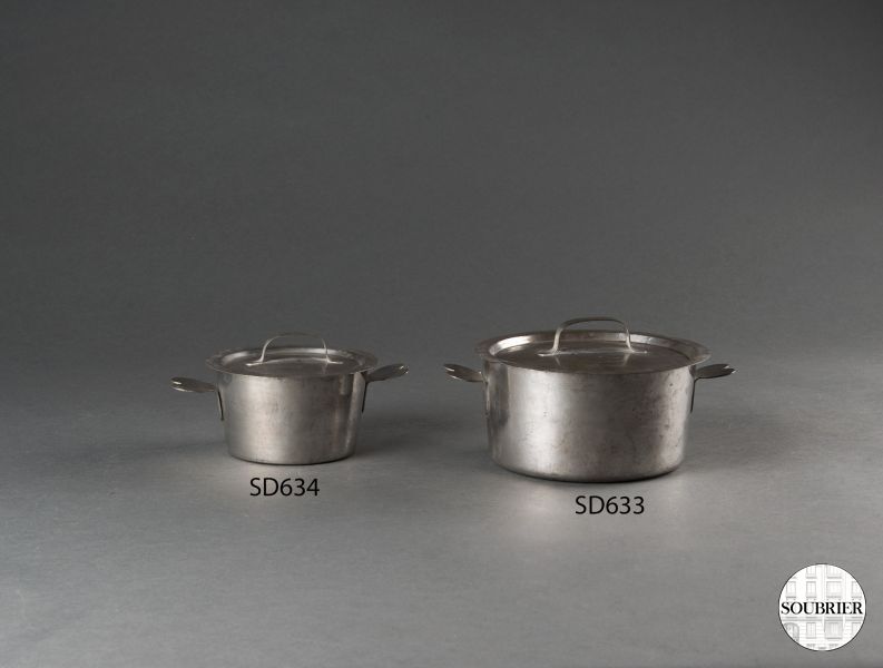 Saucepans set