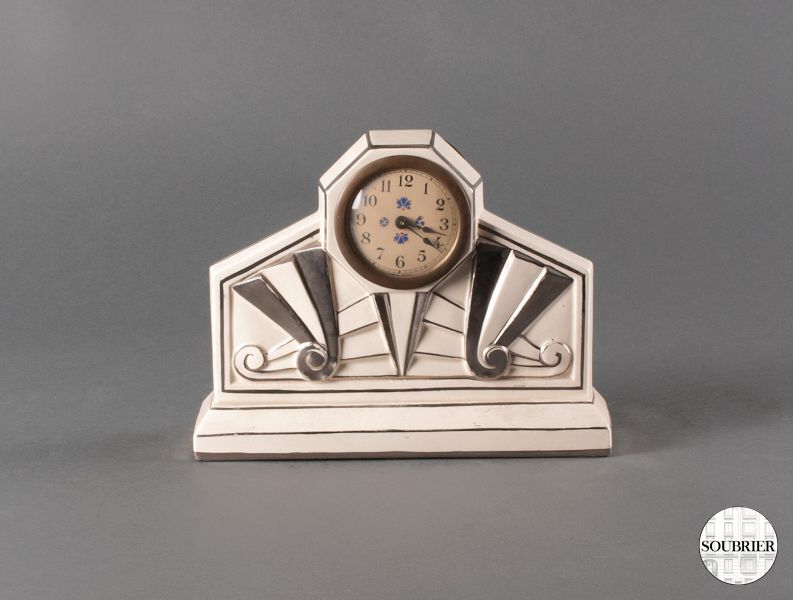 Clock earthenware