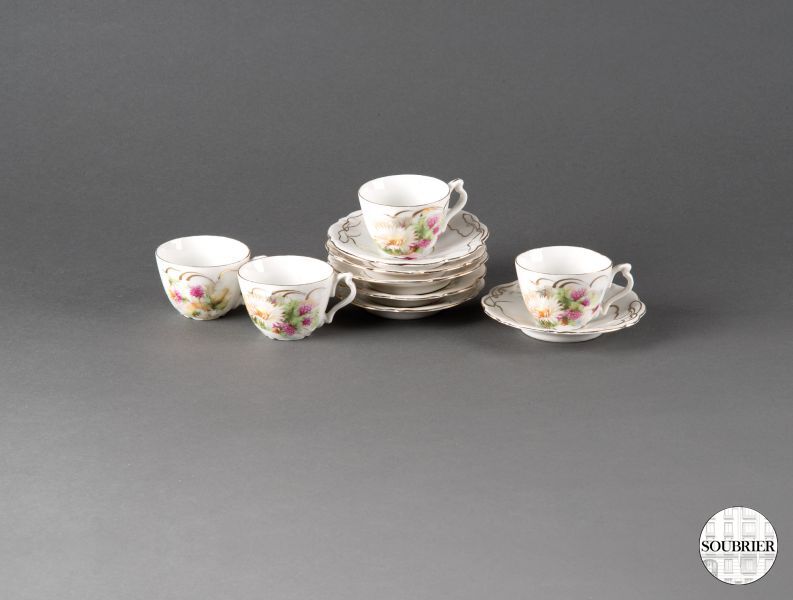 China doll's tea set