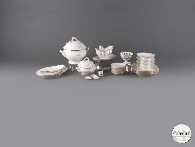 China doll's tea set