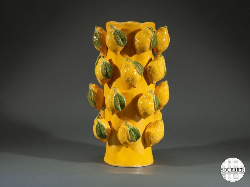 Vase aux citrons jaunes