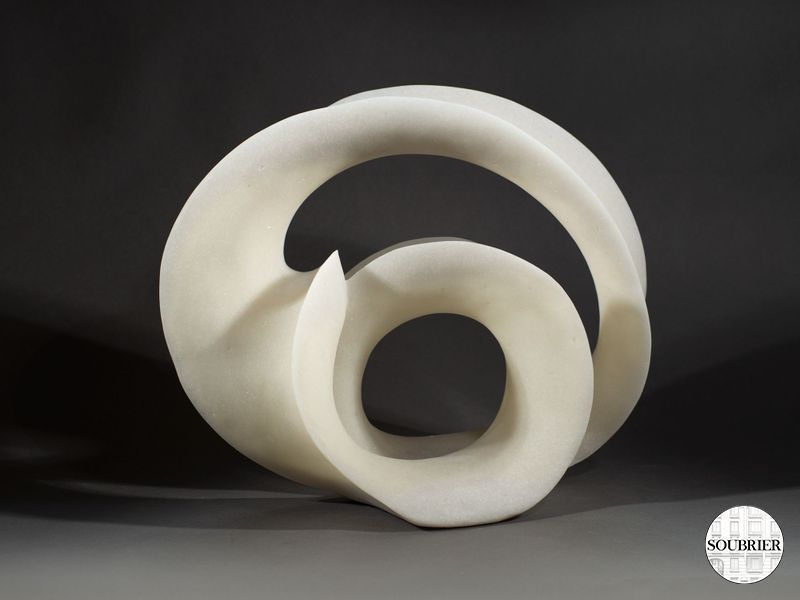 Sculpture abstraite en résine blanche