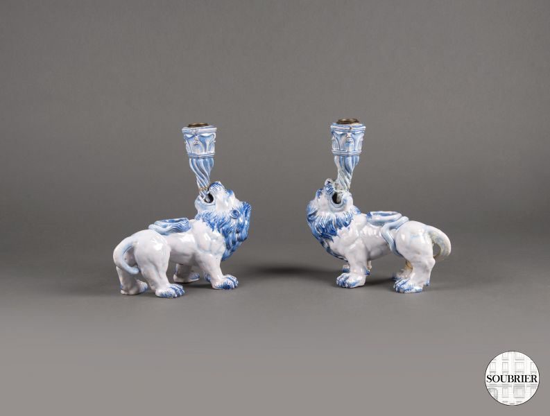 Bougeoirs lions en porcelaine