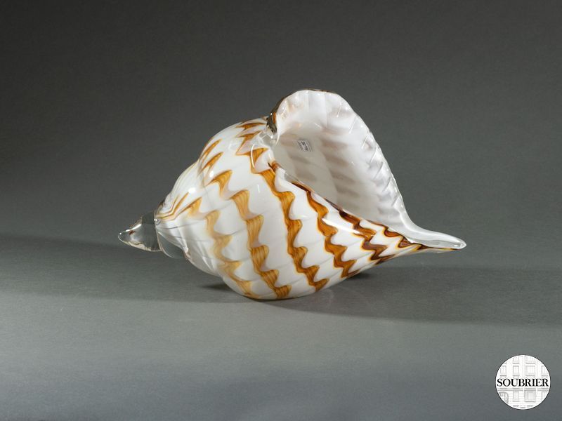Gros coquillage en verre 