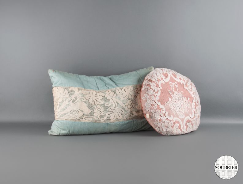 Lace cushions