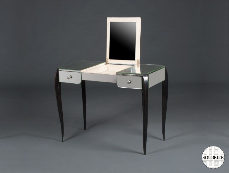 Mirror dressing table