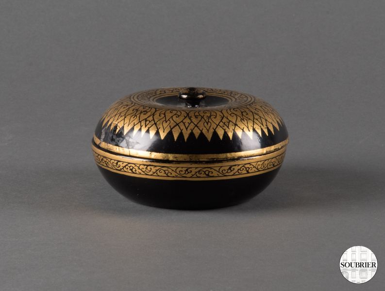 black and gold wooden powder box