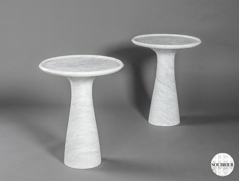 Pair of coffee tables