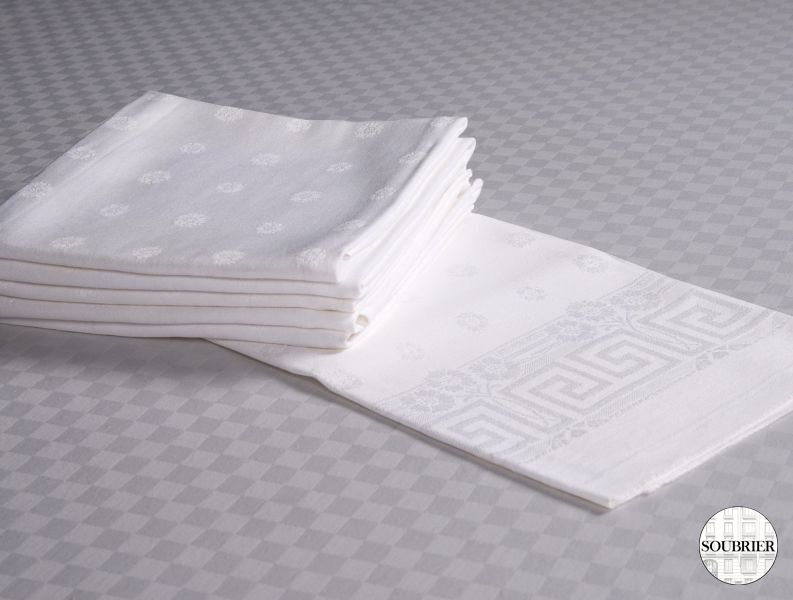 6 greek napkins