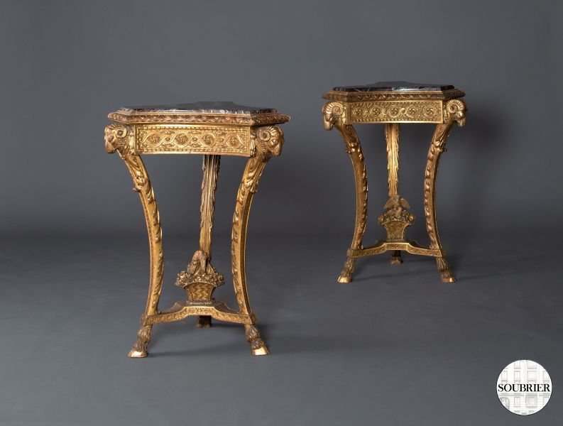 Pair of triangular pedestals