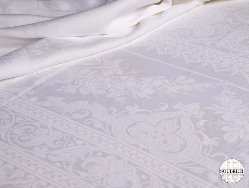 damask tablecloth