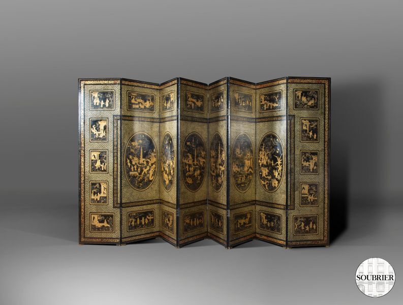Chinese screen black and gold