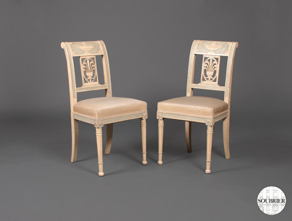 Management lacquered chairs