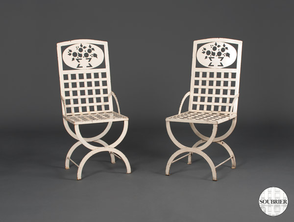 white wrought iron garden chairs