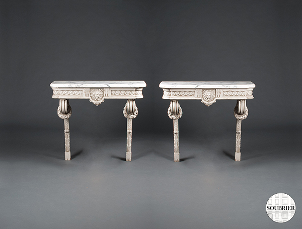 Deux consoles style Louis XVI