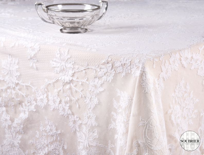 Nappe ronde en dentelle