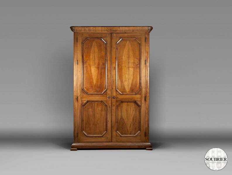 Italian walnut wardrobe