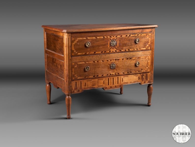 Commode style Louis XVI