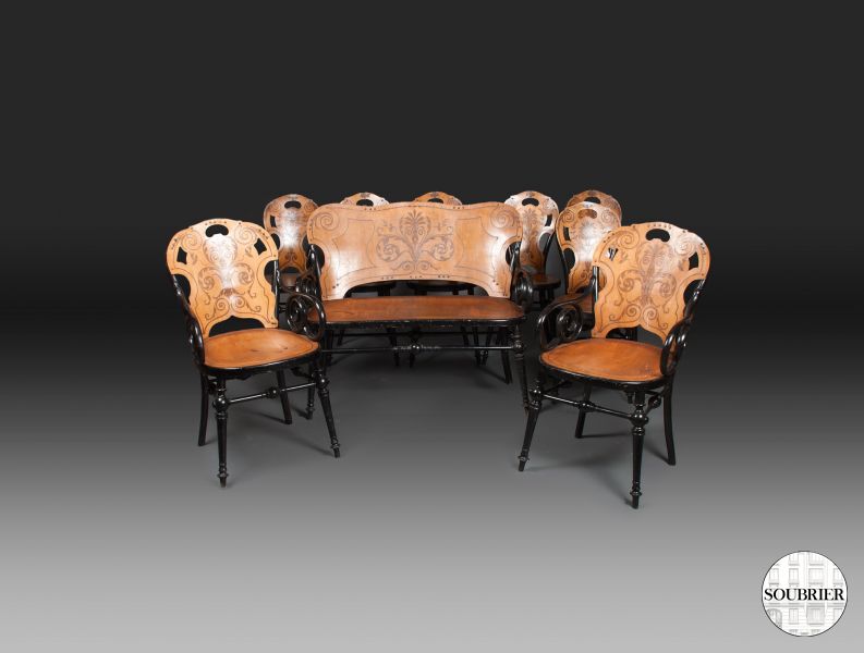 Carved wood Thonet living room suite