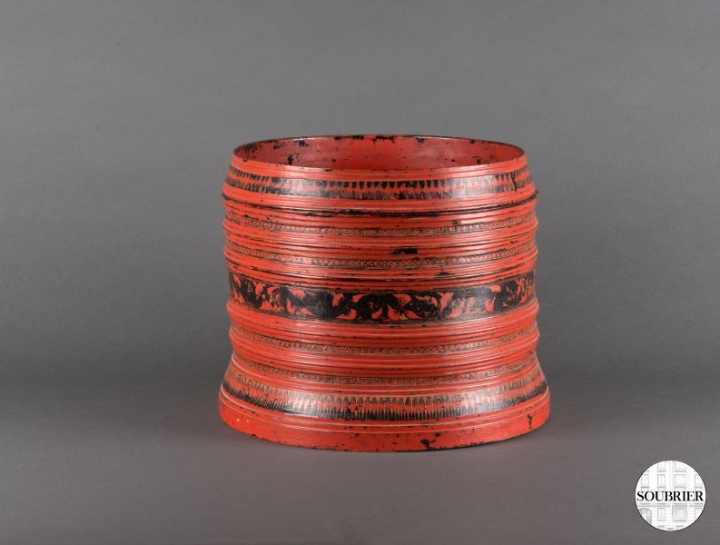 red lacquer chinese box