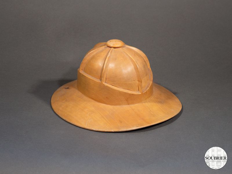 forme à chapeau bois