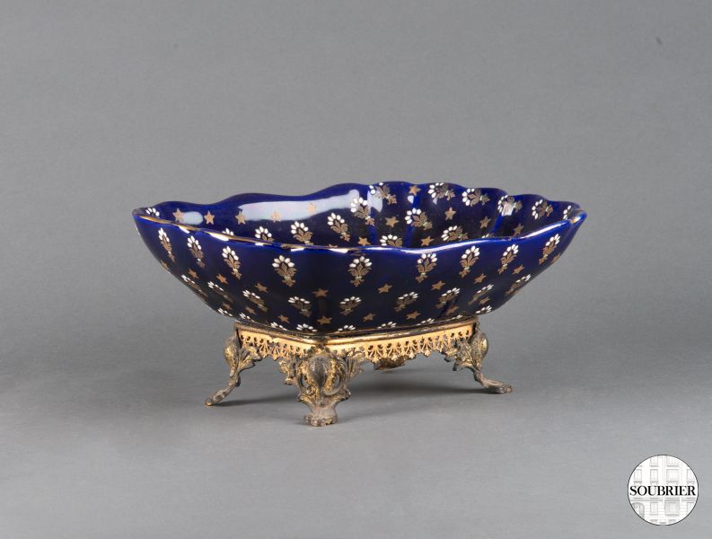 Fleur-de-lis bowl