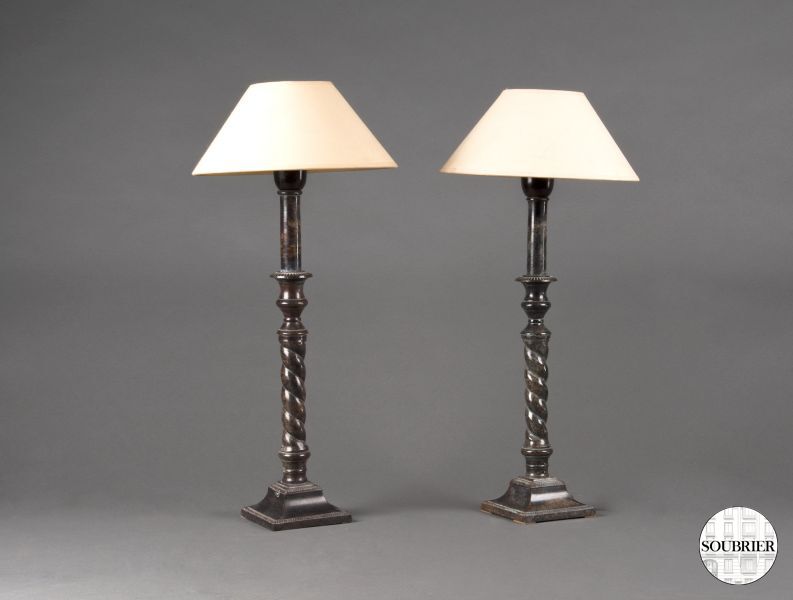 Paire de lampes au pied torsadé