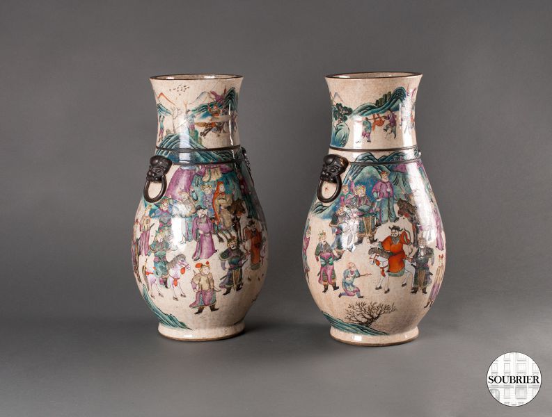 Two Chinese vases