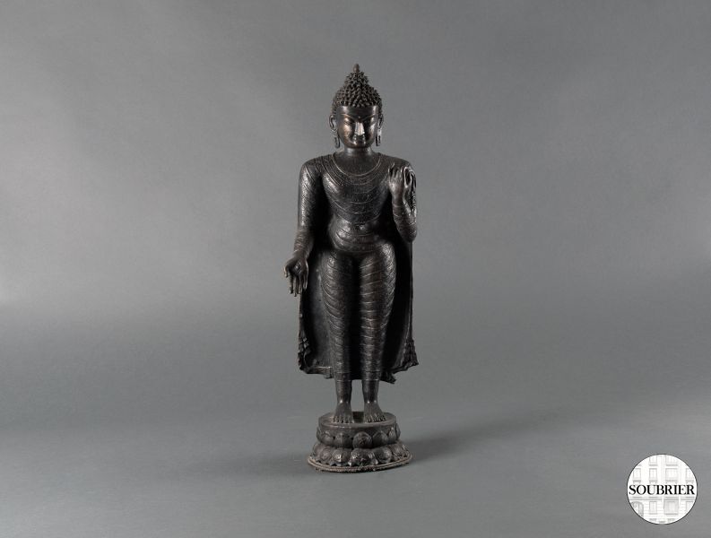 Statue en bronze d'un Bouddha