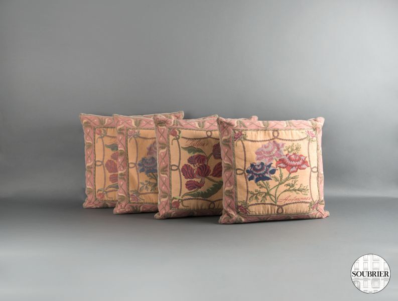 4 Tapestry cushions