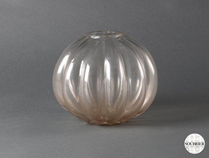 Moyen vase à côtes en verre