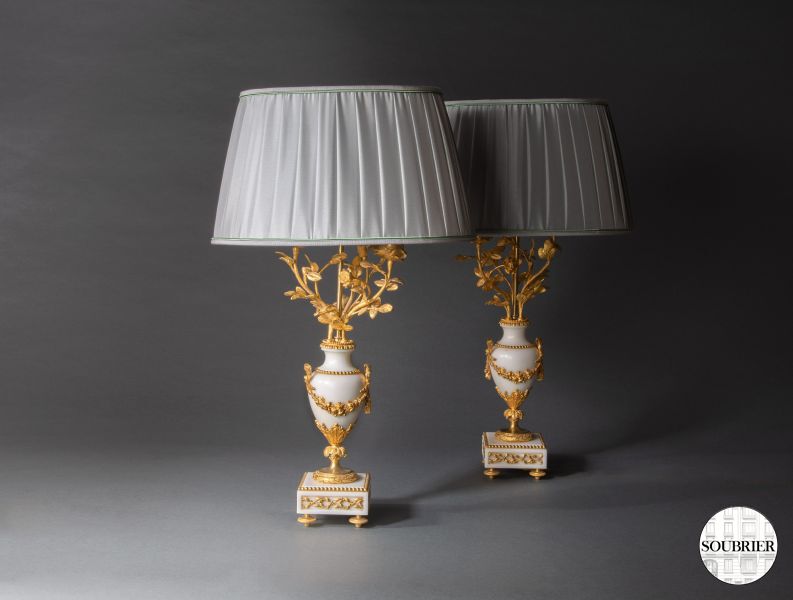 Pair of golden bonze lamps