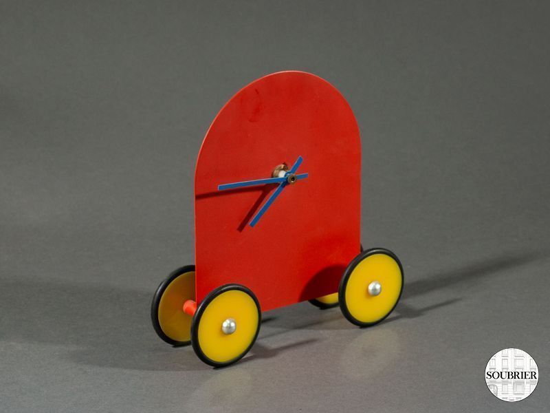 Horloge rouge à roul