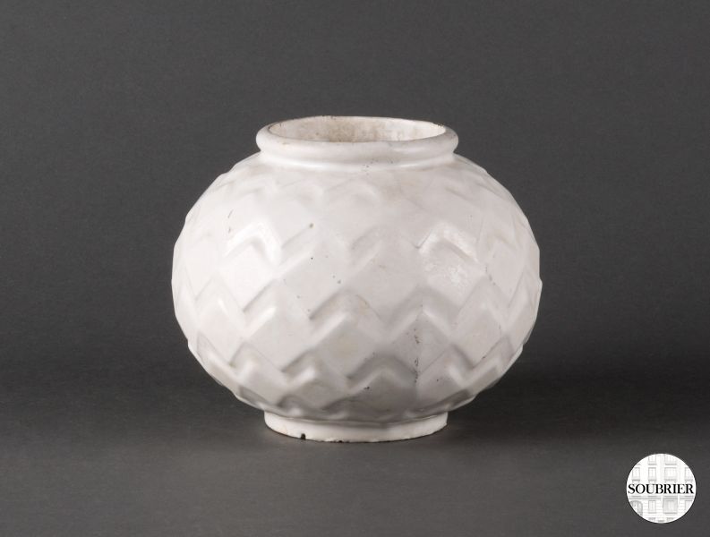 Vase boule à chevrons