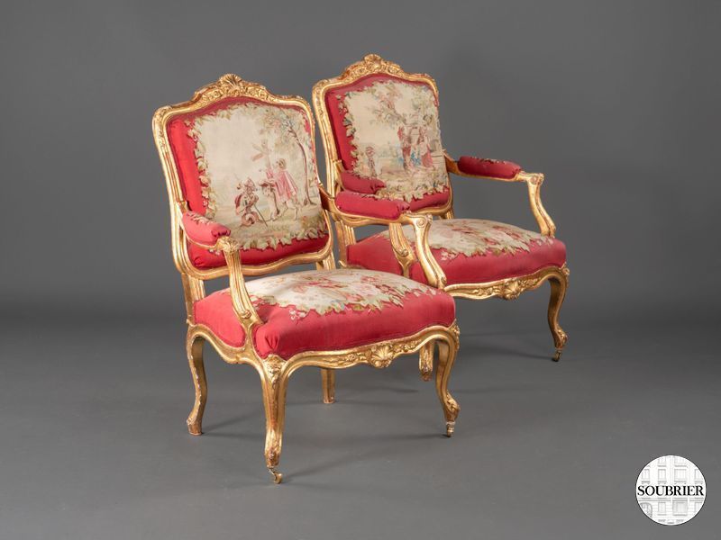 Deux fauteuils LXV dorés tapisserie 