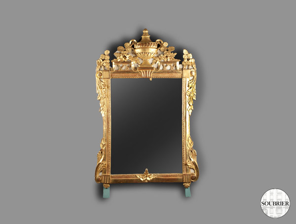 Miroir en bois doré Louis XVI